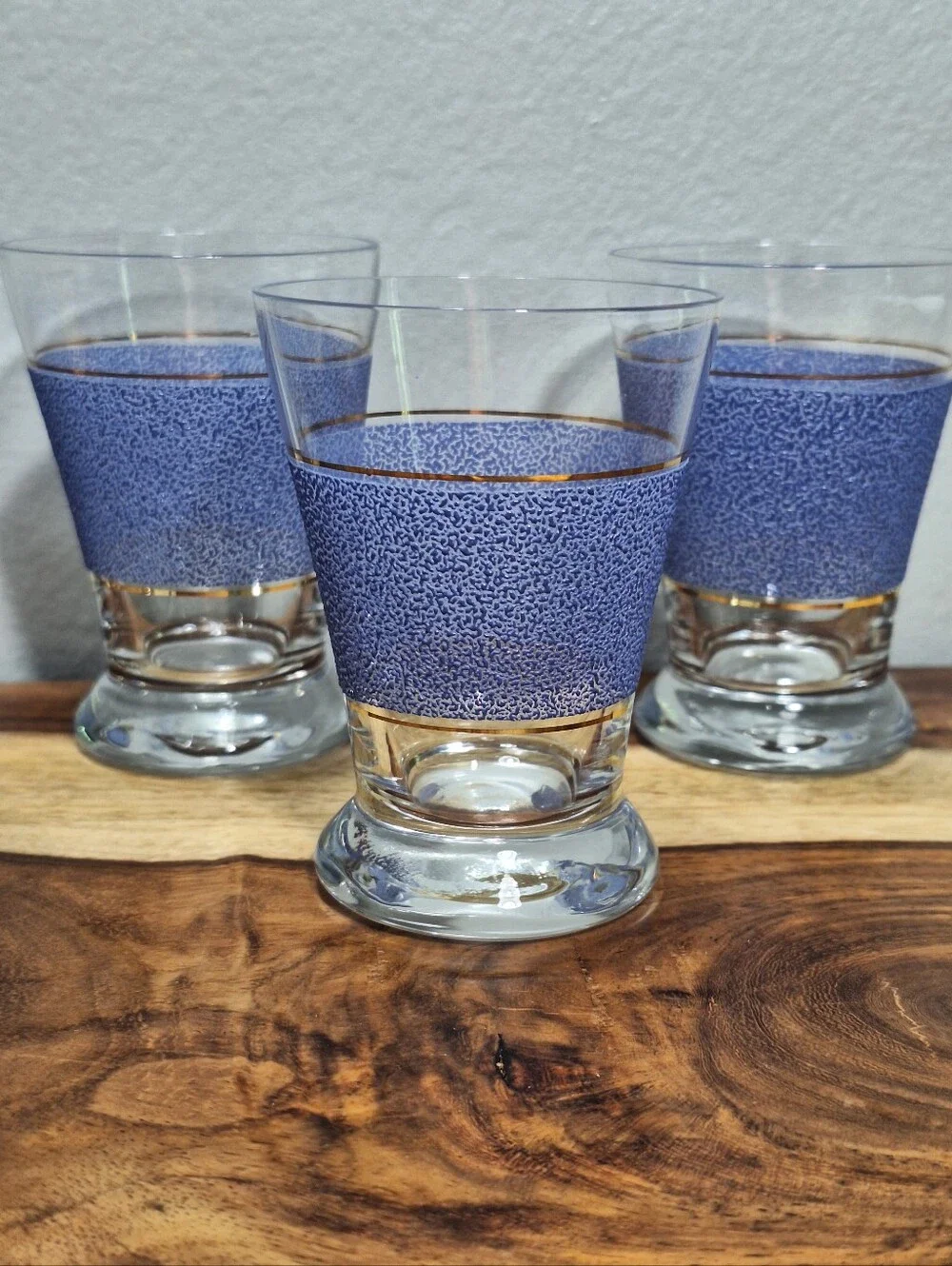 VTG MCM 50s-60s Textured Lavender Gold Trim Set Of 5 Shot Glasses Barware Tiki